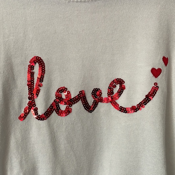 Love pullover sweater - Picture 2 of 2
